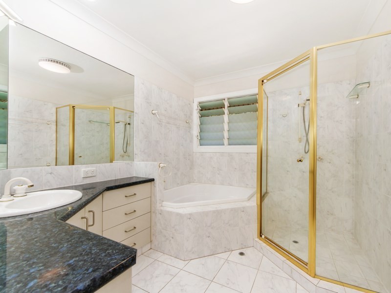 17 Clare Street, Southport QLD 4215