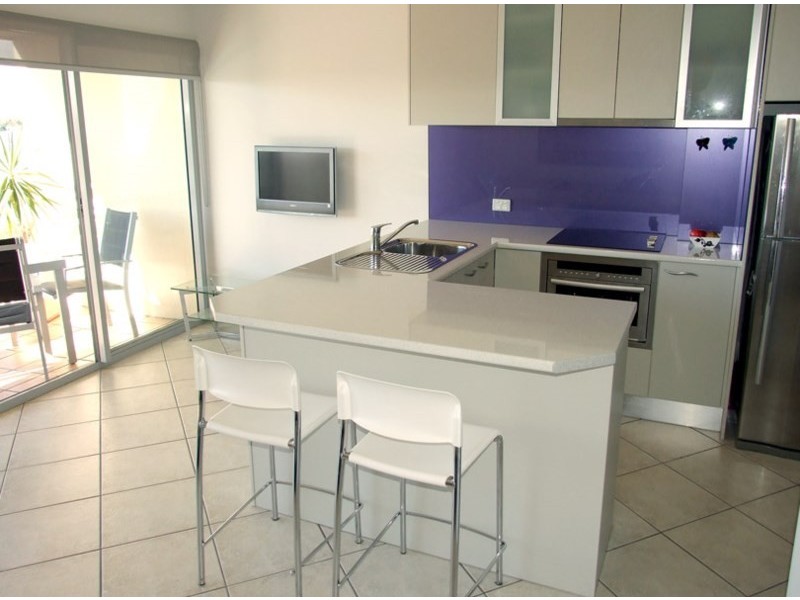 84/106 Marine Parade, Southport QLD 4215