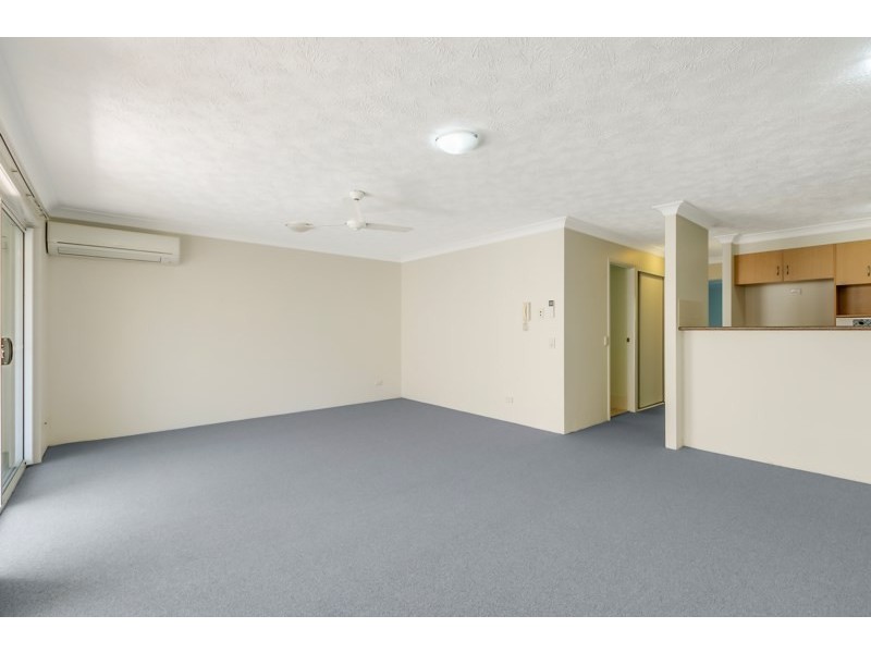 27/16 Sykes Court, Southport QLD 4215