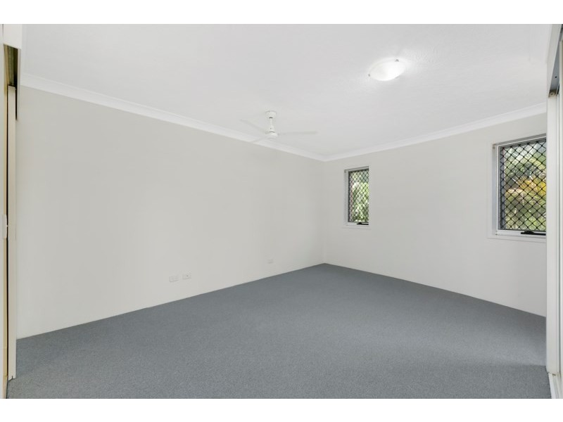 27/16 Sykes Court, Southport QLD 4215