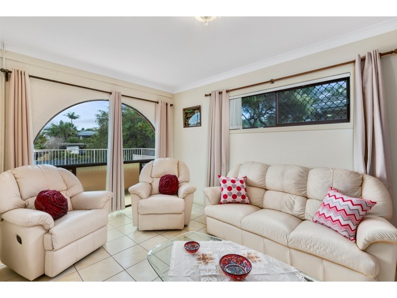 21 Loweana Street, Southport QLD 4215