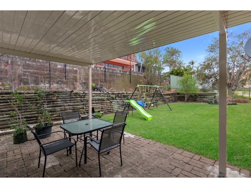 21 Loweana Street, Southport QLD 4215