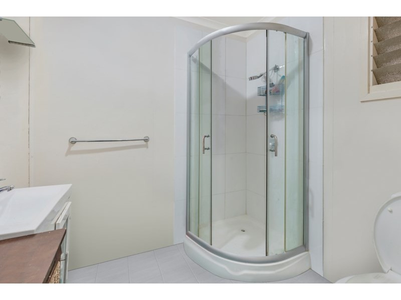 20 Schneider Avenue, Labrador QLD 4215