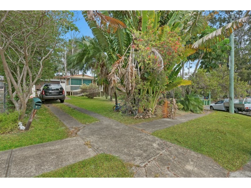 20 Schneider Avenue, Labrador QLD 4215