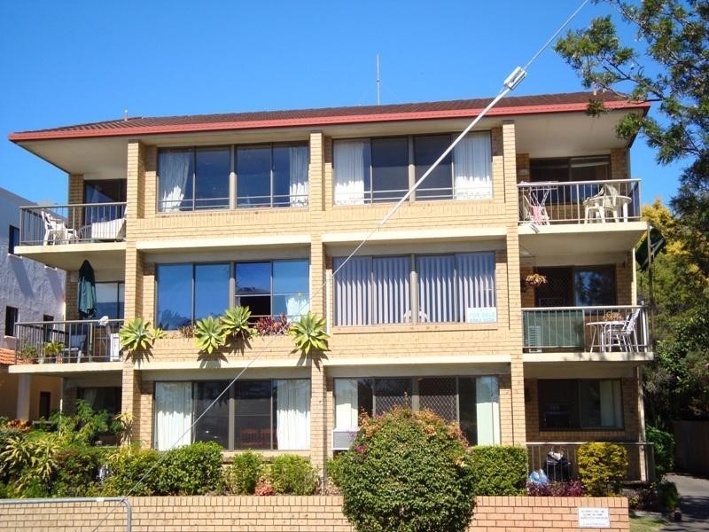 3/4 Broadview Park-Broad Street, Labrador QLD 4215