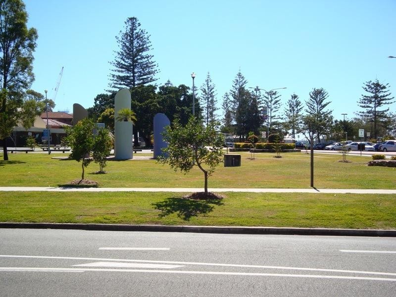 3/4 Broadview Park-Broad Street, Labrador QLD 4215