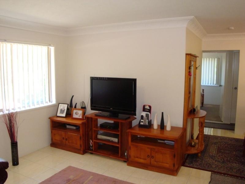 3/4 Broadview Park-Broad Street, Labrador QLD 4215