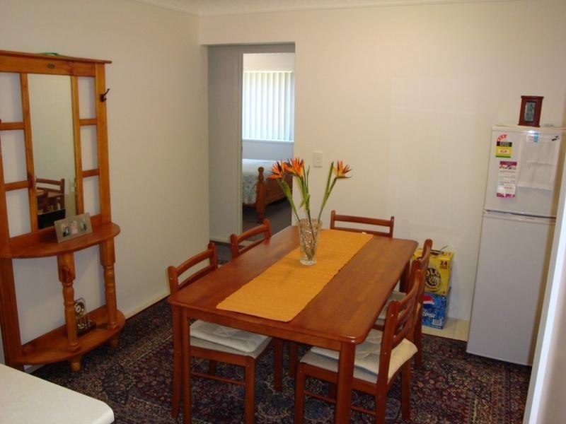 3/4 Broadview Park-Broad Street, Labrador QLD 4215