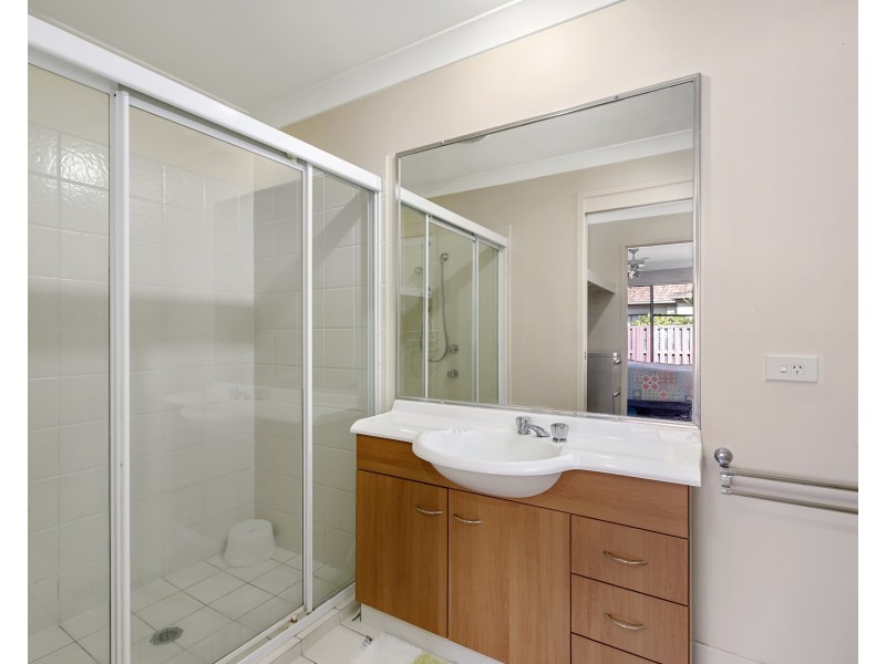 54/24 Amsonia Court, Arundel QLD 4214