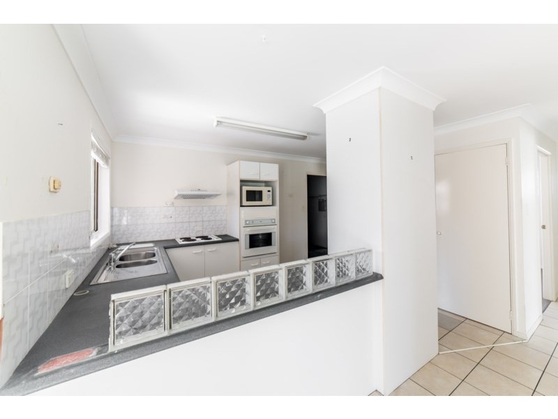 2/14 Freeman Street, Labrador QLD 4215