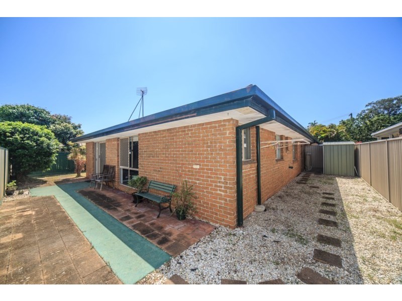 2/14 Freeman Street, Labrador QLD 4215