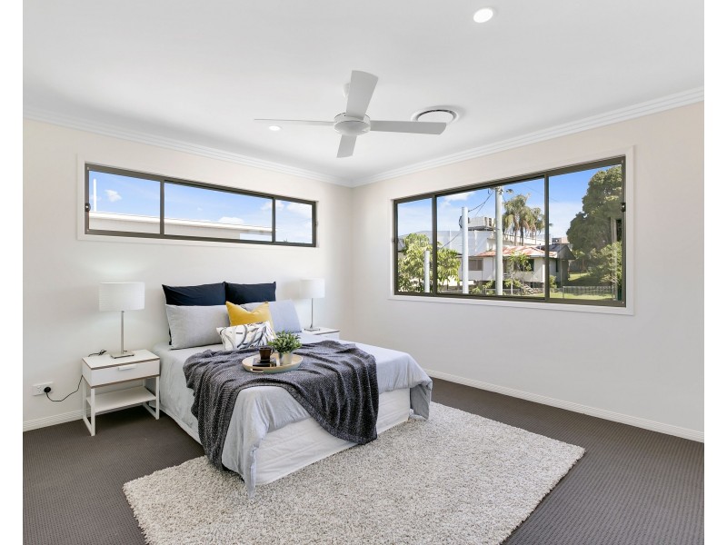 1-3/111 Falconer Street, Southport QLD 4215