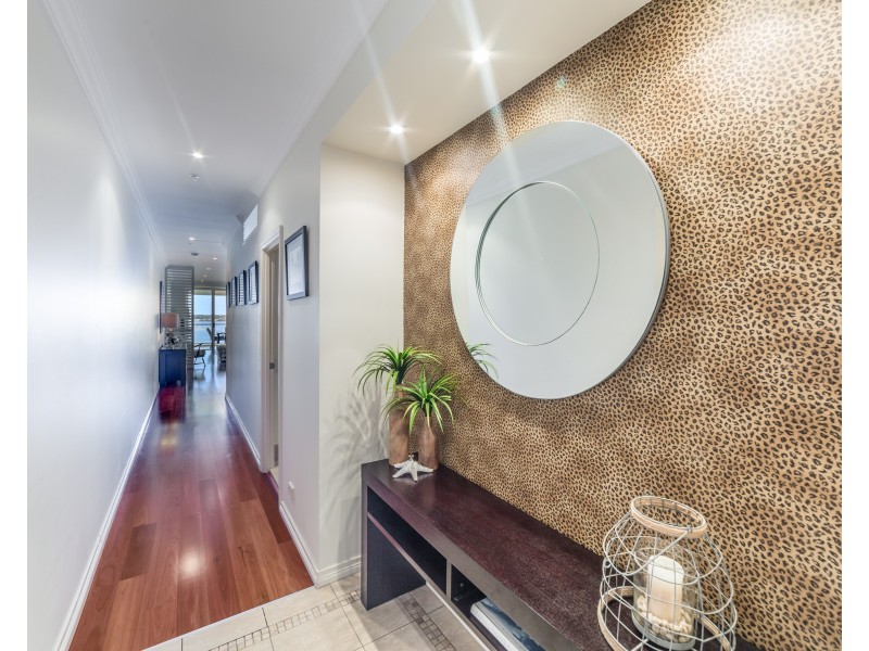 901/212-214 Marine Parade, Labrador QLD 4215