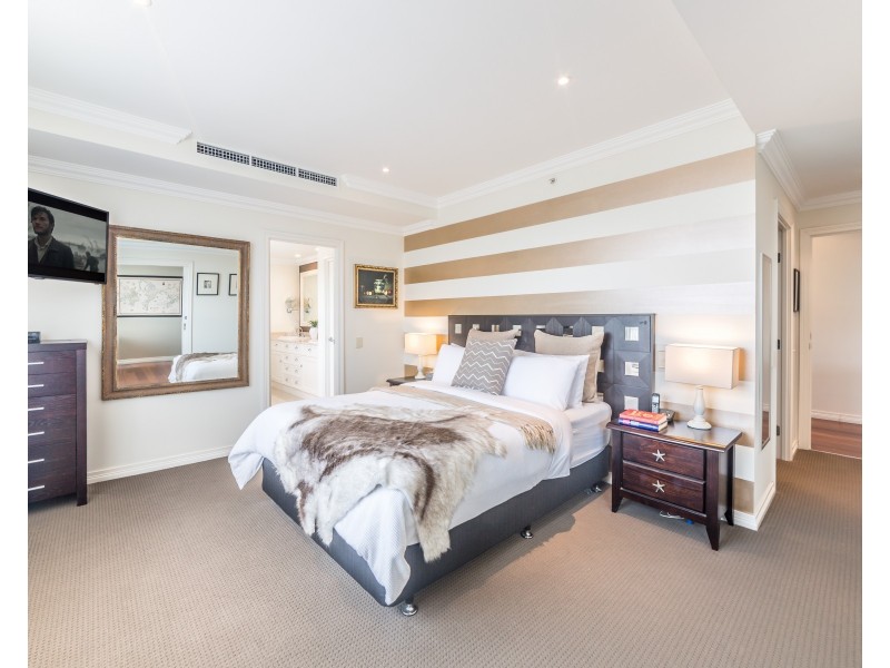 901/212-214 Marine Parade, Labrador QLD 4215