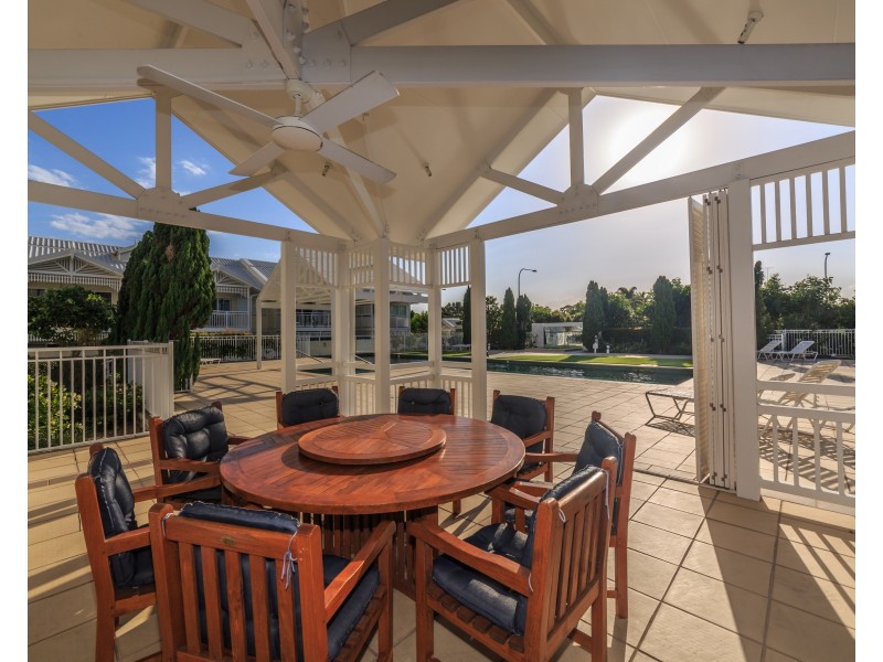 901/212-214 Marine Parade, Labrador QLD 4215