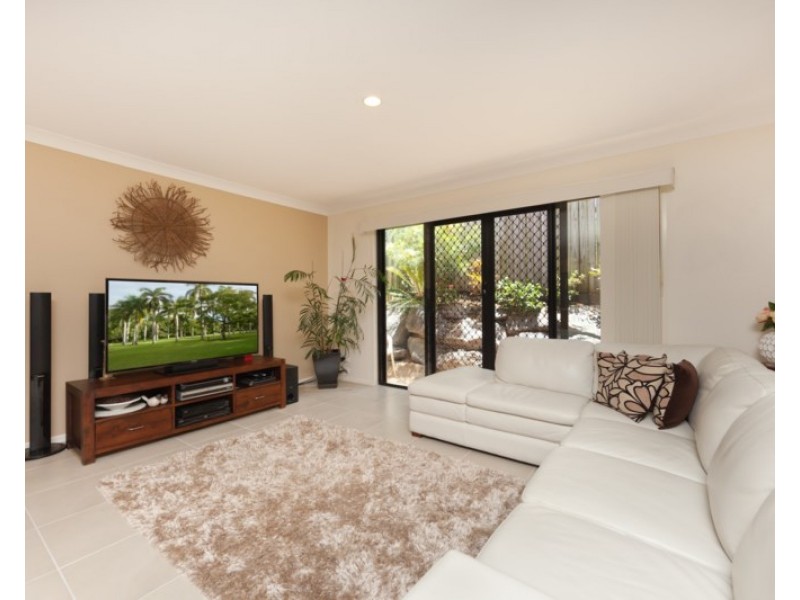 4/59 Eugaree Street, Southport QLD 4215