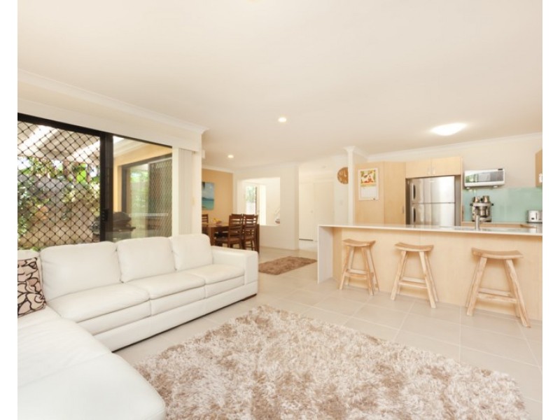 4/59 Eugaree Street, Southport QLD 4215