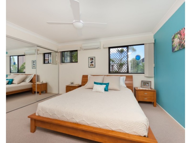 4/59 Eugaree Street, Southport QLD 4215
