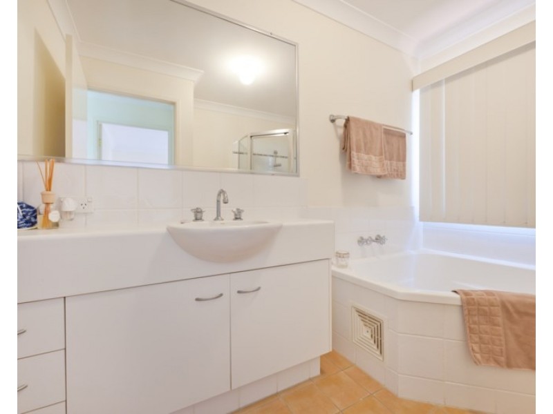 4/59 Eugaree Street, Southport QLD 4215