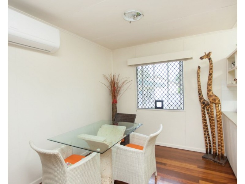 7 Echlin Street, Labrador QLD 4215