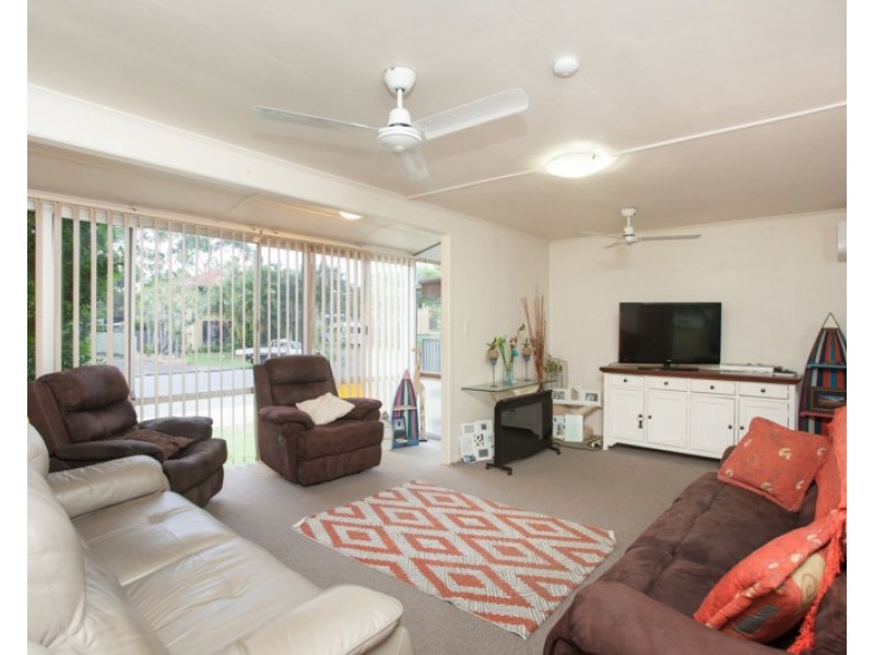 7 Echlin Street, Labrador QLD 4215