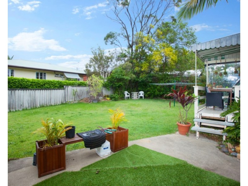 7 Echlin Street, Labrador QLD 4215