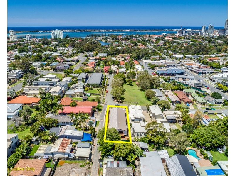 2/11 Chirn Crescent, Labrador QLD 4215