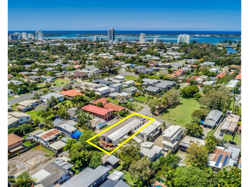 2/11 Chirn Crescent, Labrador QLD 4215