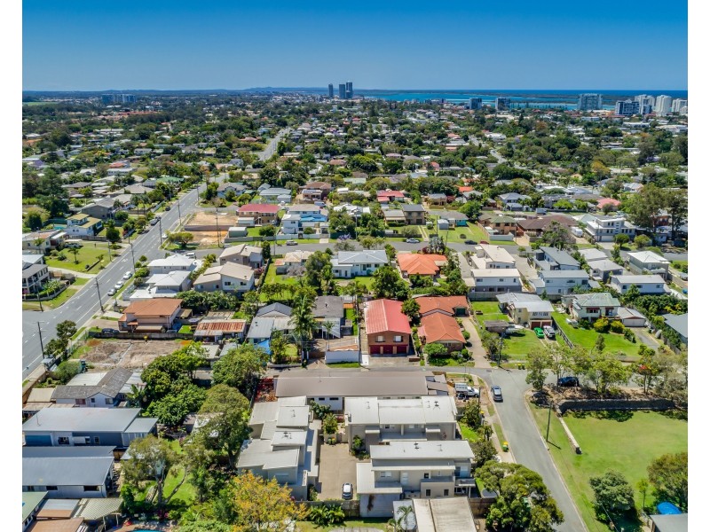 2/11 Chirn Crescent, Labrador QLD 4215