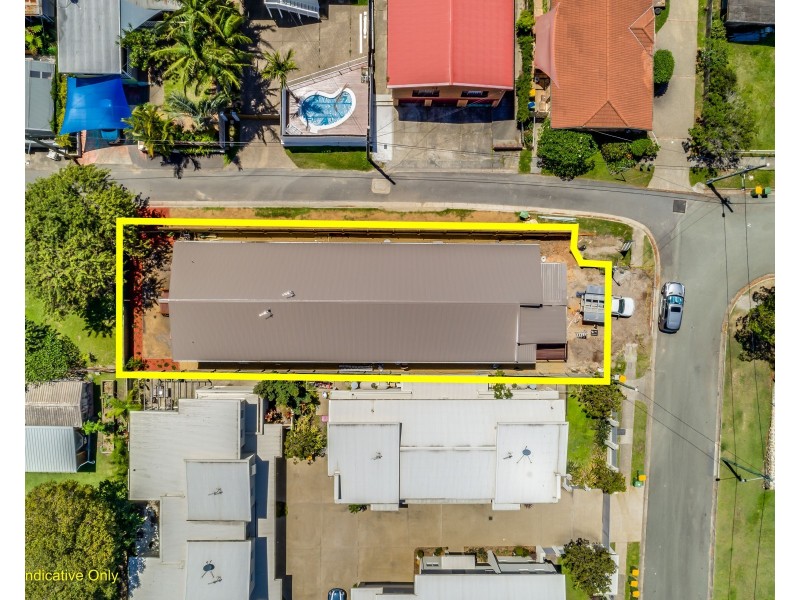 2/11 Chirn Crescent, Labrador QLD 4215