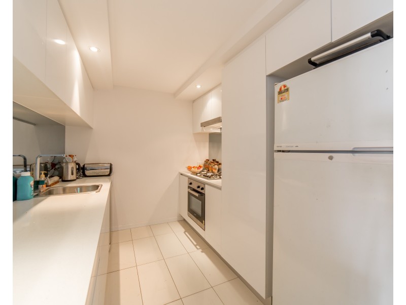 407/11 Compass Drive, Biggera Waters QLD 4216