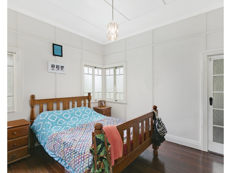 17 Walton Street, Southport QLD 4215