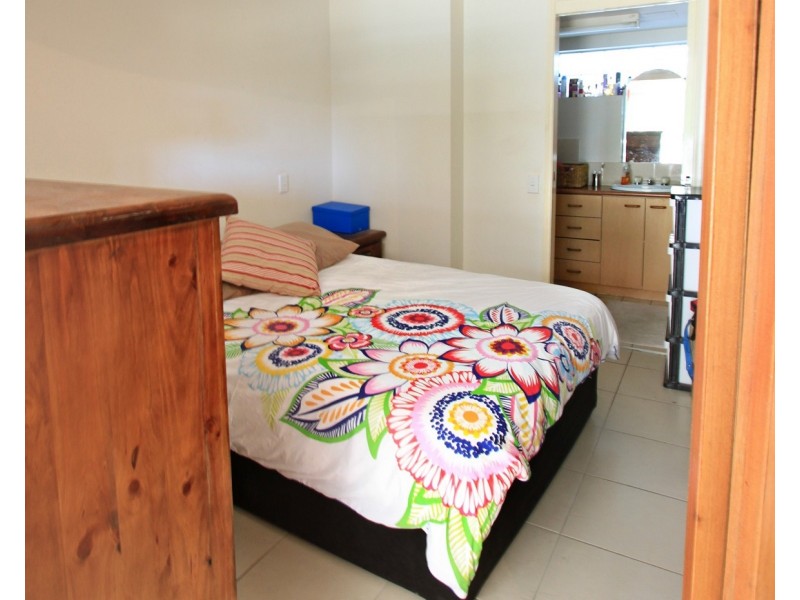 23/106 Marine Parade, Southport QLD 4215