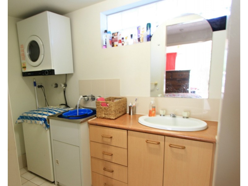 23/106 Marine Parade, Southport QLD 4215