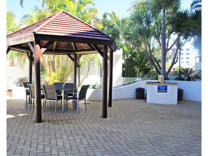 23/106 Marine Parade, Southport QLD 4215