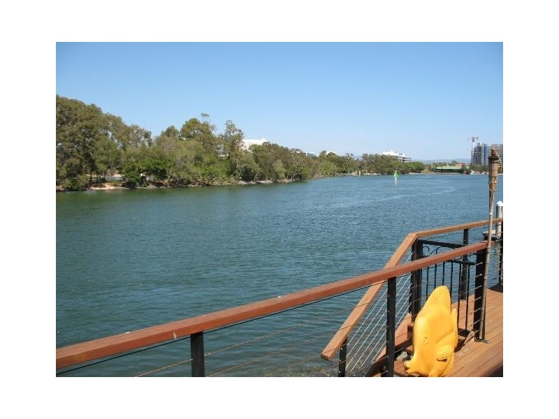 Chevron Island QLD 4217