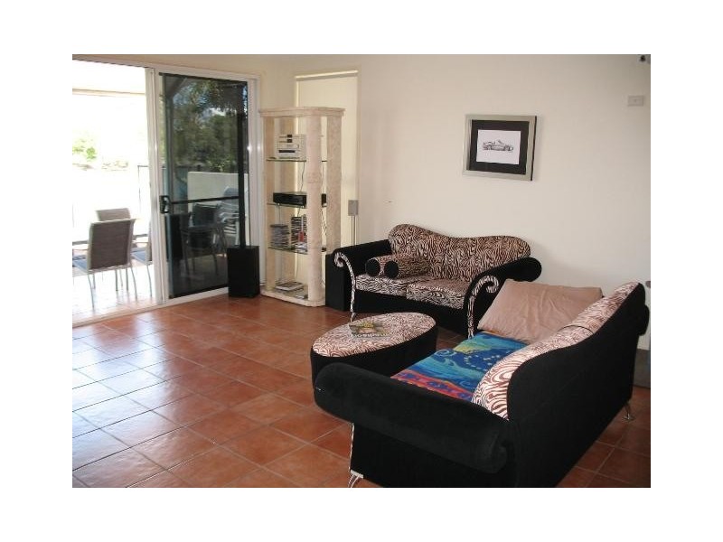 Chevron Island QLD 4217