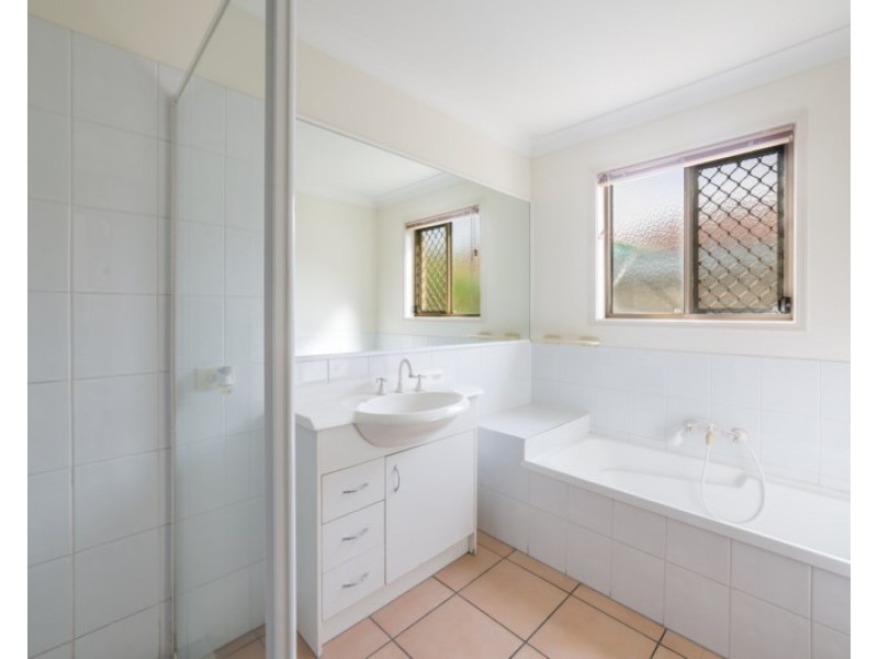 14 Trentham Court, Parkwood QLD 4214