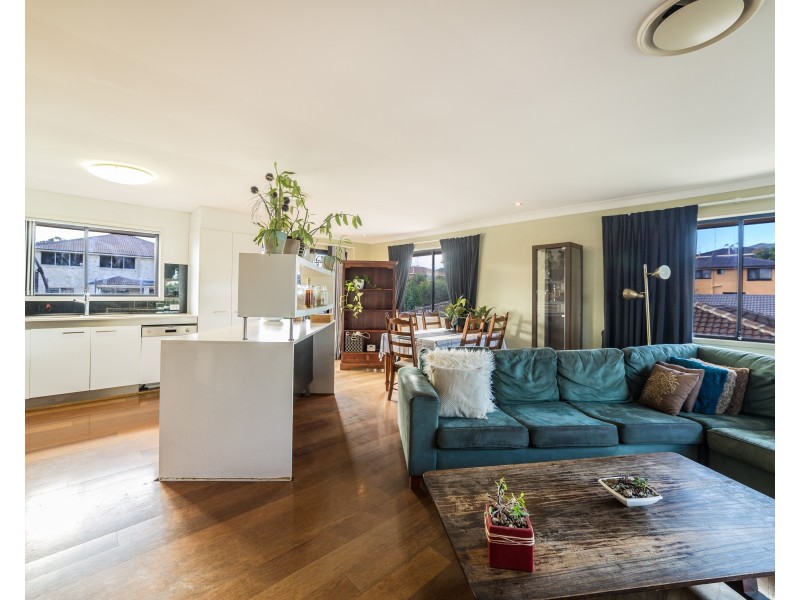 14 Bixa Street, Southport QLD 4215