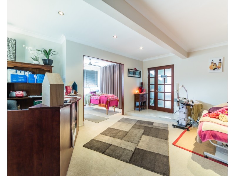 14 Bixa Street, Southport QLD 4215