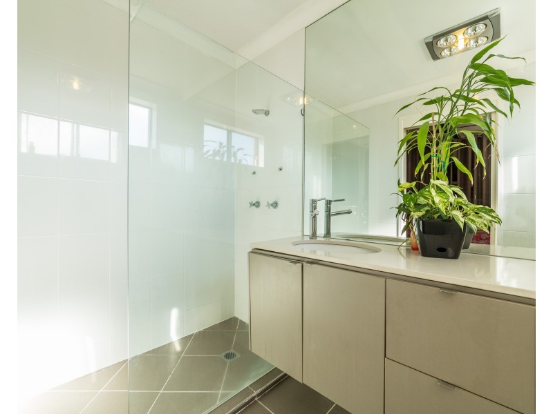 14 Bixa Street, Southport QLD 4215