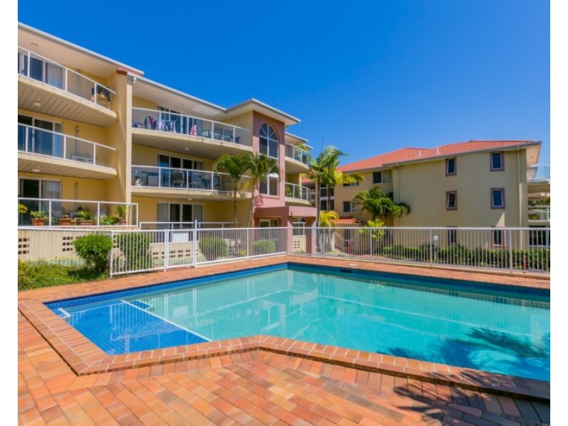 36/16 Sykes Court, Southport QLD 4215