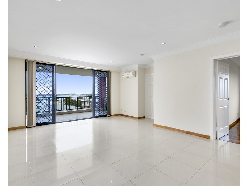 12/14 Little Norman Street, Southport QLD 4215