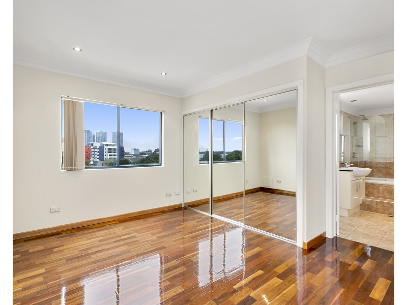 12/14 Little Norman Street, Southport QLD 4215