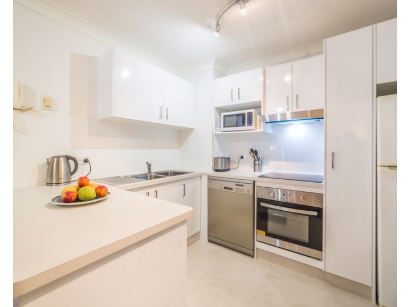 5/45 Pohlman Street, Southport QLD 4215