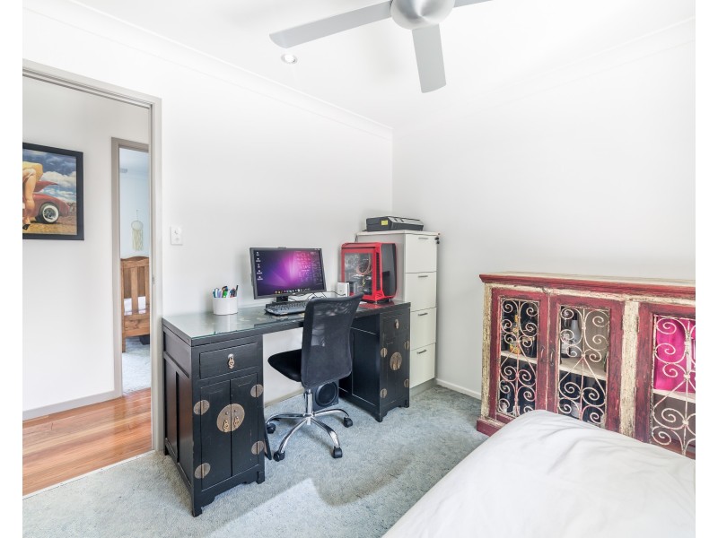 2/12 Chirn Crescent, Labrador QLD 4215