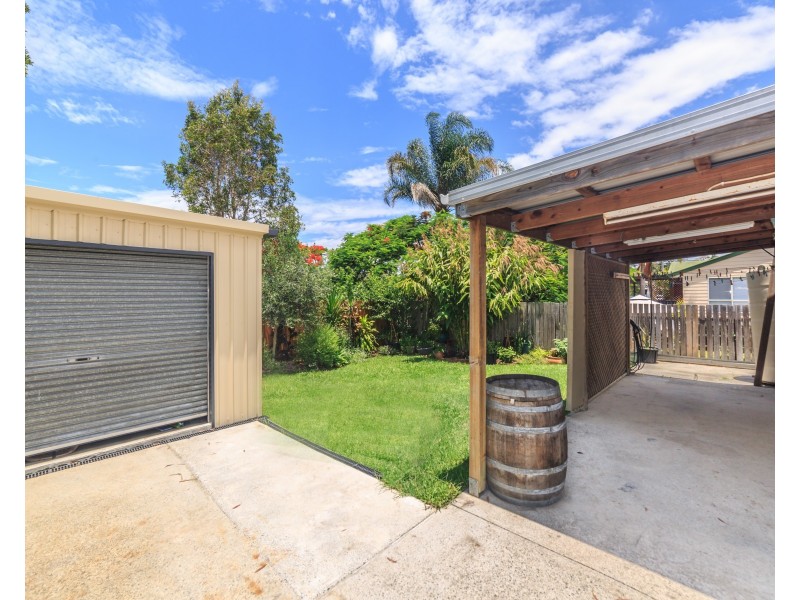 2/12 Chirn Crescent, Labrador QLD 4215