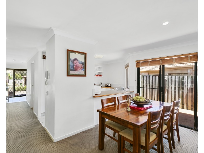11/24 Amsonia Court, Arundel QLD 4214
