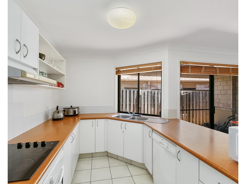 11/24 Amsonia Court, Arundel QLD 4214