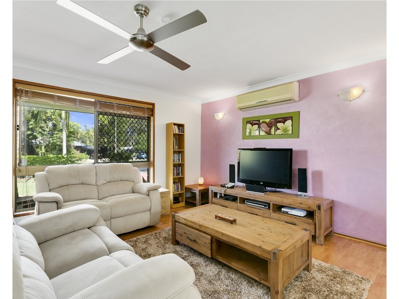 2 Burrinjuck Drive, Coombabah QLD 4216